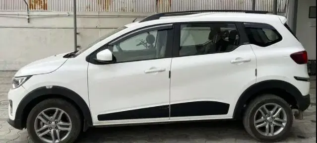 Renault Triber RXZ 2020