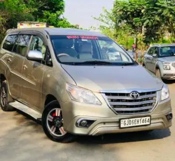 Toyota Innova 2.5 G (Diesel) 8 Seater BS IV 2011