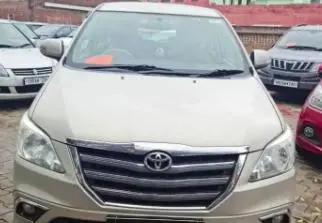 Toyota Innova 2.0 VX 7 STR BS IV 2014