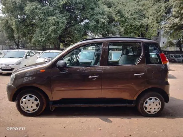 Mahindra Quanto C4 2012