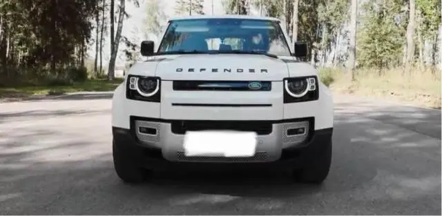 Land Rover Defender 110 HSE P300 2021