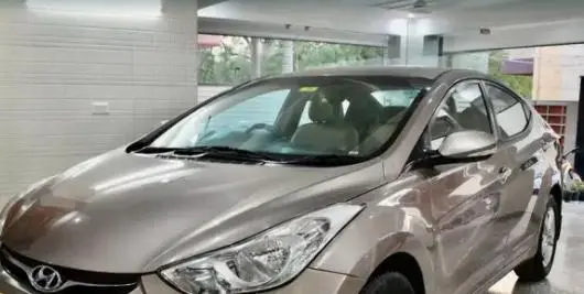 Hyundai Elantra 2.0 S MT 2013