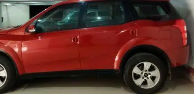 Mahindra XUV500 W8 4WD 2015