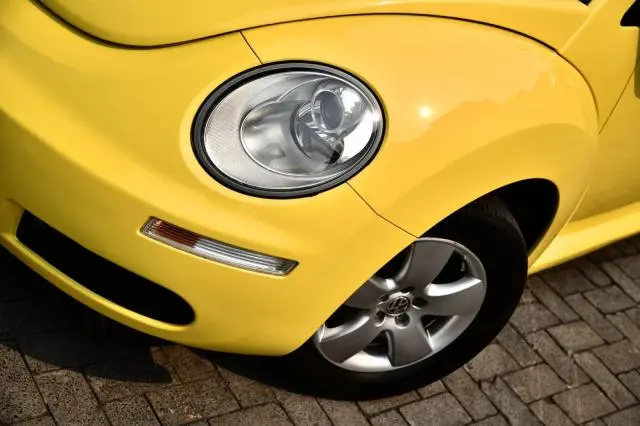 Volkswagen Beetle 2.0 AT 2011
