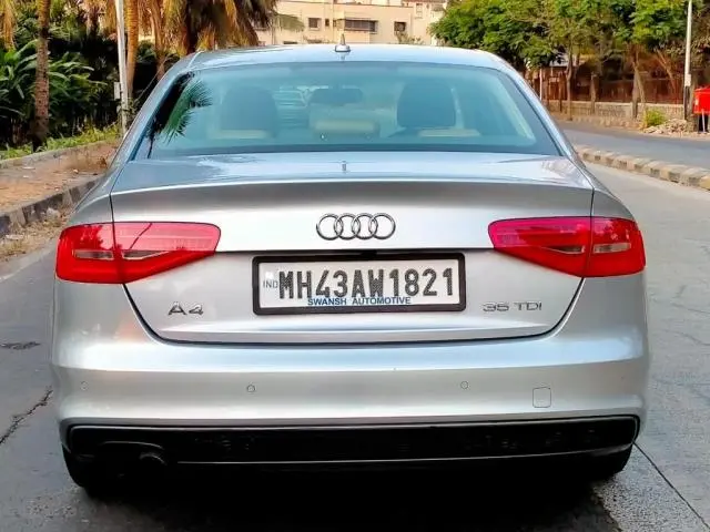 Audi A4 35 TDI Premium Sunroof 2016