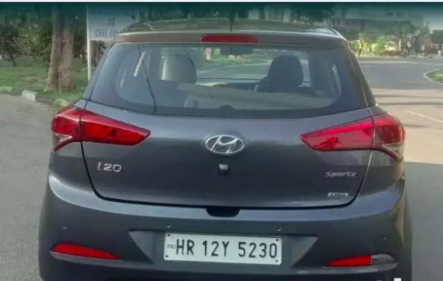 Hyundai Elite i20 SPORTZ Opt 1.4 2014