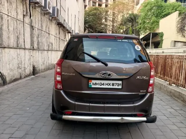 Mahindra XUV500 W10 AWD AT 2017