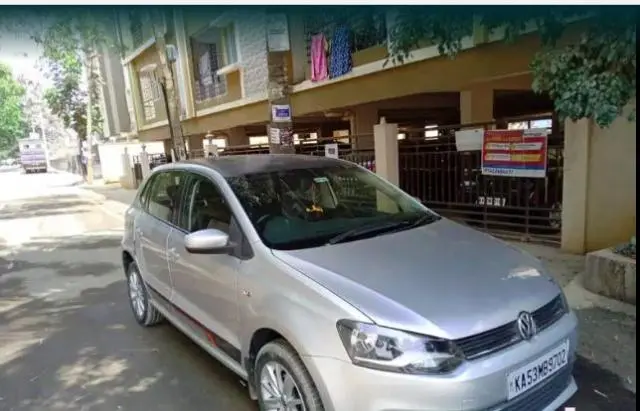 Volkswagen Polo Highline 1.2L (P) 2014