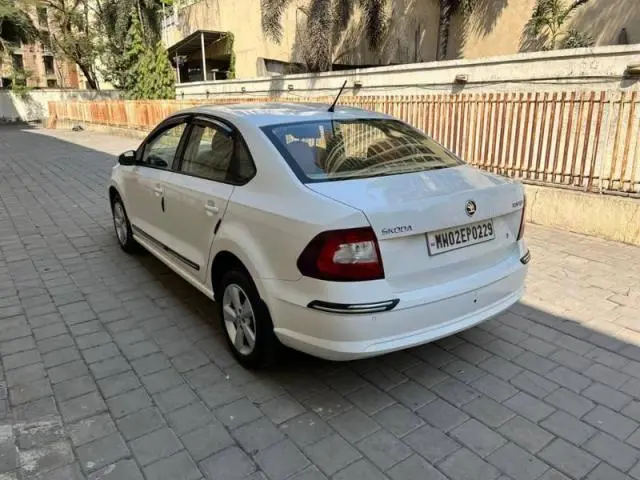 Skoda Rapid 1.6 MPI AT AMBITION PLUS 2017