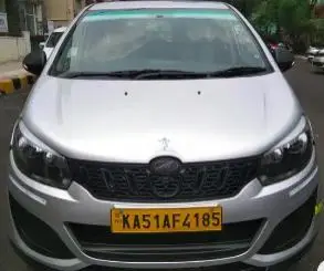 Mahindra Marazzo M2 8 STR 2020