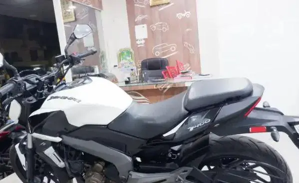 Bajaj Dominar 400 ABS 2017