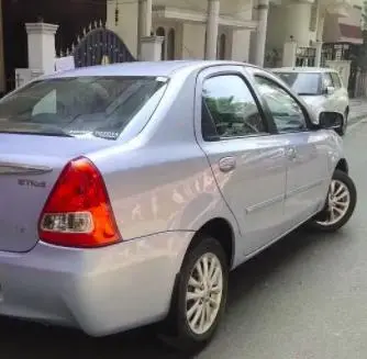 Toyota Etios V 2012