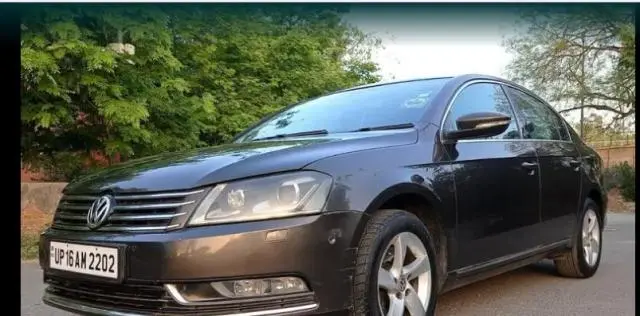 Volkswagen Passat Highline 2.0 TDI 2012