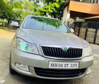 Skoda Laura AMBIENTE 1.9 TDI MT 2011