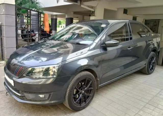 Skoda Rapid 1.6 MPI STYLE 2017