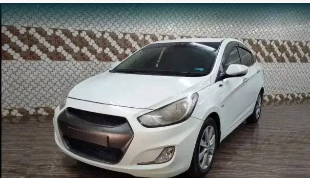 Hyundai Verna 1.6 VTVT SX 2013