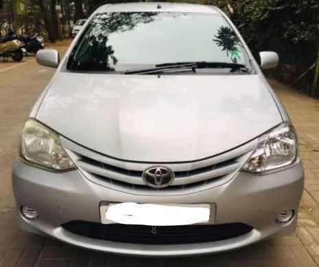 Toyota Etios Liva G 2011