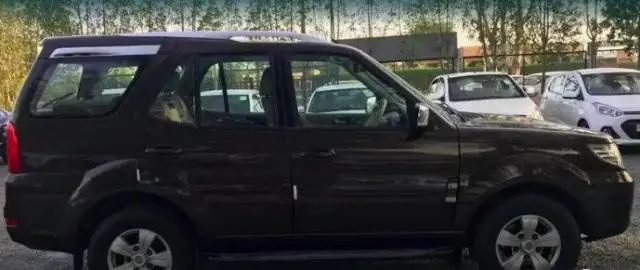Tata Safari Storme 2.2 VX 4x2 2013