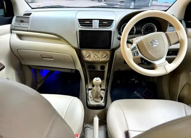 Maruti Suzuki Ertiga VXi CNG 2017