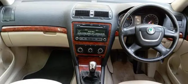 Skoda Laura AMBIENTE 1.8 TSI 2010