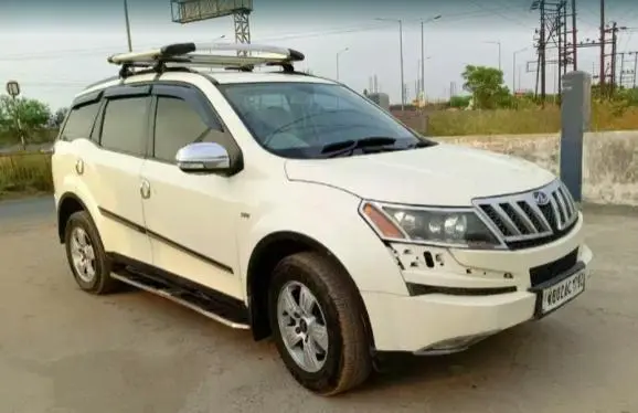 Mahindra XUV500 W8 2WD 2013