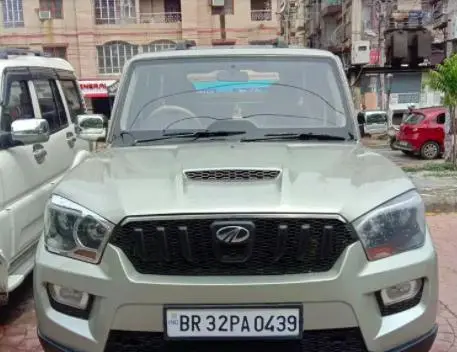 Mahindra Scorpio S4 2015