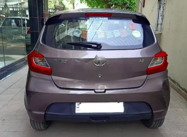 Tata Tiago Revotron XZ 2017
