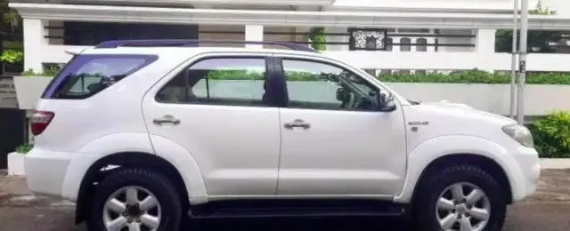 Toyota Fortuner 3.0 MT 4X4 2011