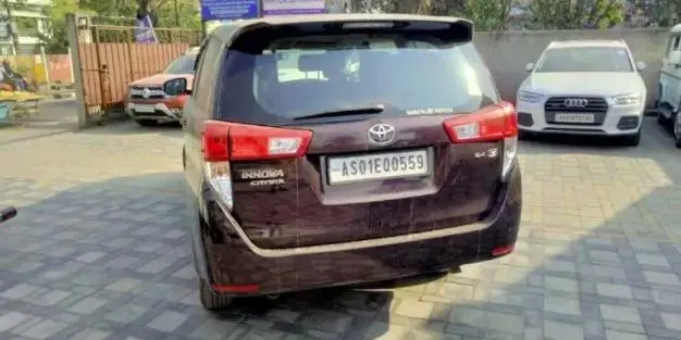 Toyota Innova Crysta 2.4 GX 8 STR 2020