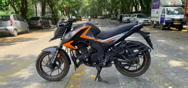 Honda CB Hornet 160R CBS 2017