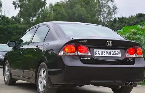 Honda Civic 1.8V MT 2010