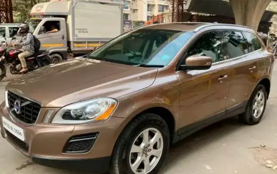 Volvo XC60 Kinetic D3 2012