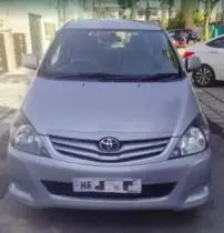 Toyota Innova 2.5 G 7 STR BS IV 2011