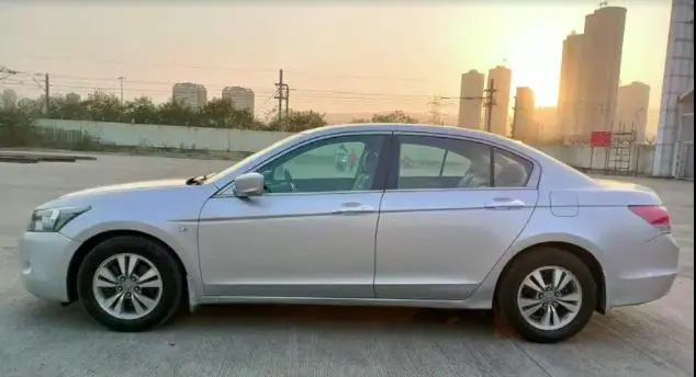 Honda Accord 2.4 VTI L AT 2011