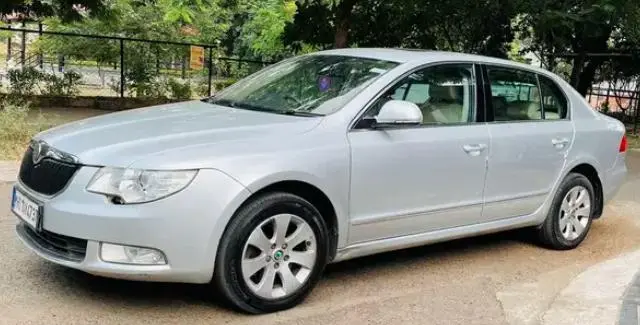 SKODA SUPERB Elegance 1.8 TSI AT 2011