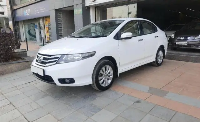 Honda City 1.5 V MT 2012