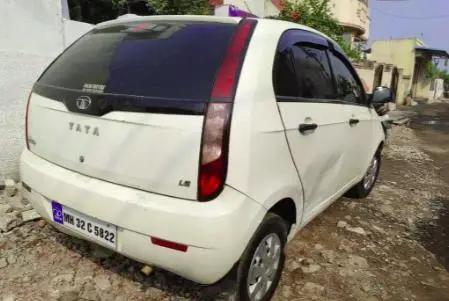 Tata Indica Vista Aqua TDI BS-III 2011