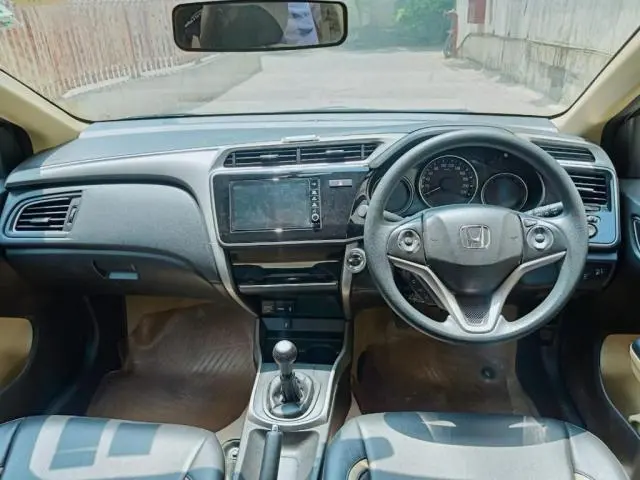 Honda City V i-VTEC 2017