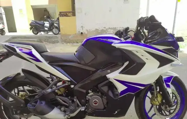 Bajaj Pulsar RS200 2019