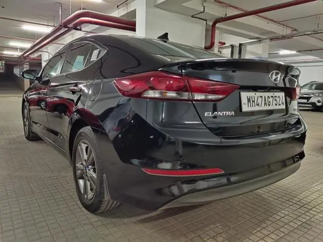 Hyundai Elantra 2.0 SX (O) AT 2019