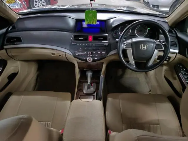 Honda Accord 2.4 AT 2009