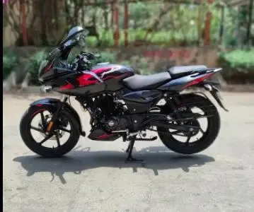 Bajaj Pulsar 220F ABS FI BS6 2021