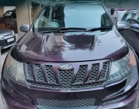 Mahindra XUV500 W8 2WD 2013