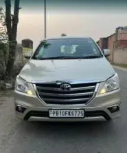 Toyota Innova 2.5 GX 7 STR BS III 2015
