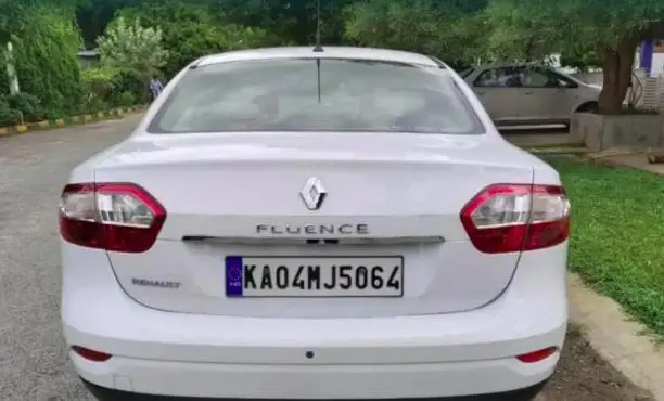 Renault Fluence 2.0 E4 2011