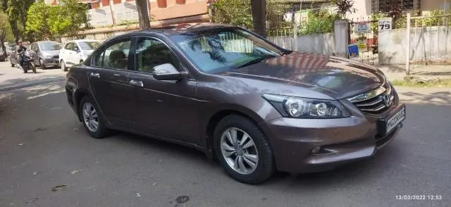 Honda Accord 2.4 VTI L AT 2013