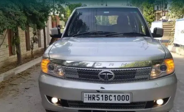 Tata Safari Storme 2.2 EX 4X2 2014