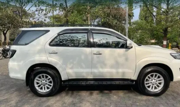 Toyota Fortuner 3.0 4X2 AT 2015