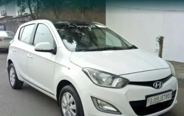 Hyundai i20 Sportz 1.4 CRDi 2013