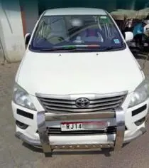 Toyota Innova 2.5 GX 7 STR BS IV 2015